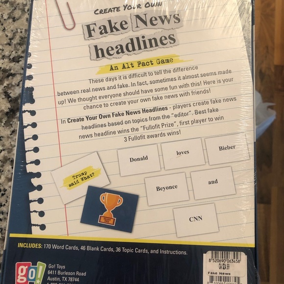 NEVER USED Fake News Headlines Family Party Game - Picture 2 of 2